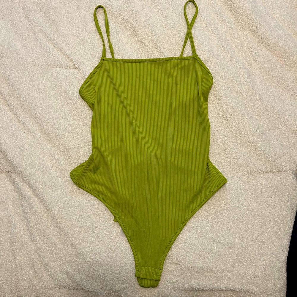 NWT NA-KD Cross Back Ribbed Bodysuit Size Large